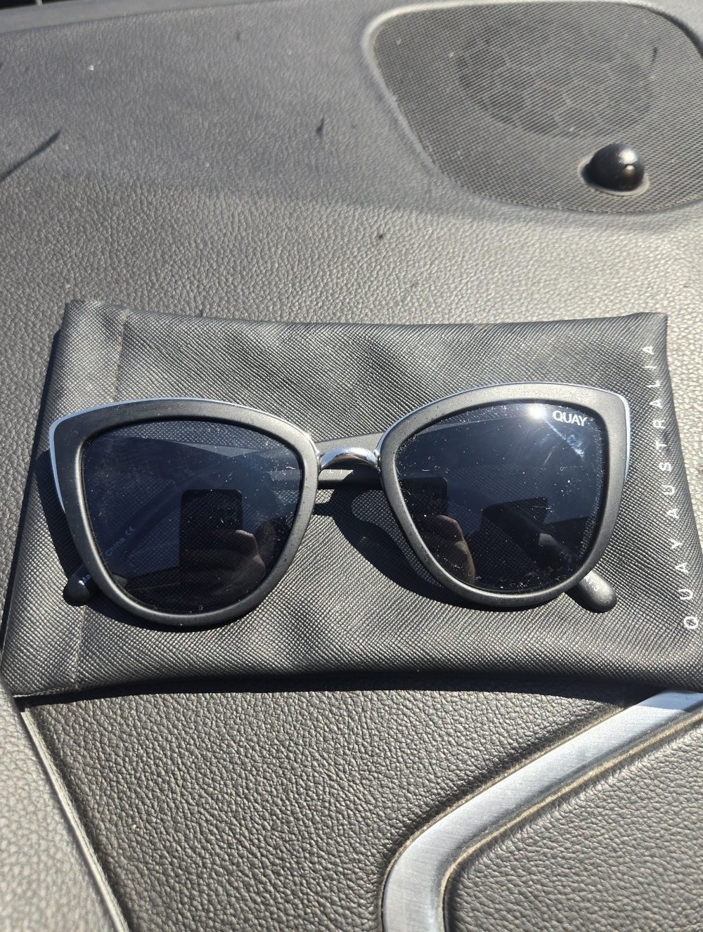 Quay Australia Black Cat-Eye Sunglasses with Dark Lenses
